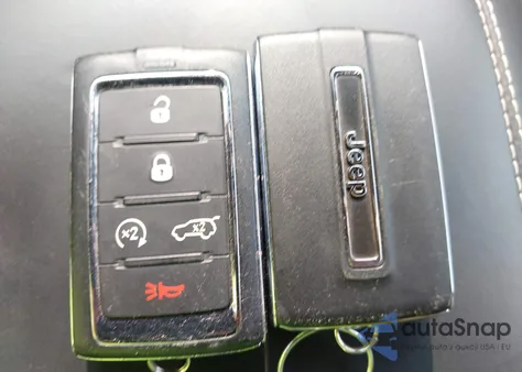 2022 Jeep Grand Cherokee Overland 4X4 from USA, damaged, VIN 1C4RJHDG3N8607318